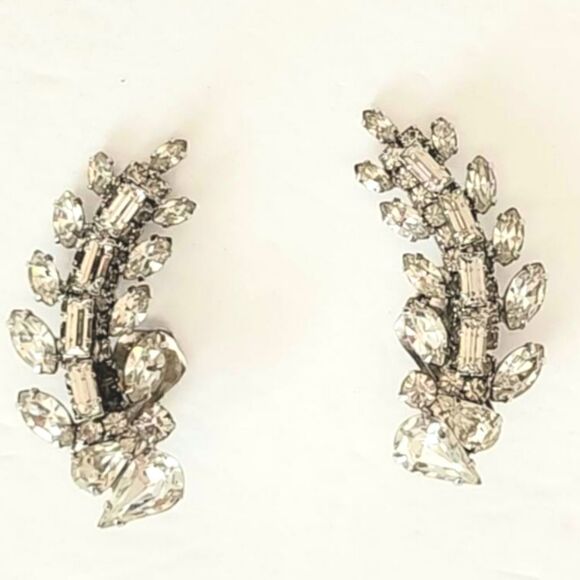 Vintage silver Crystal rhinestone climber earrings - Picture 9 of 16